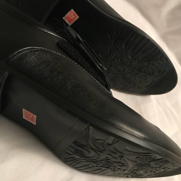 Women’s black shoes size 8.5 - Picture 5 of 5